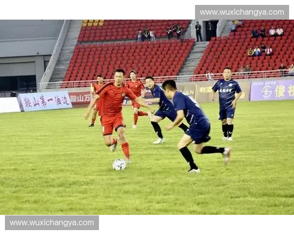 香港足球联赛发展历程与现状分析:挑战与机遇并存的本地足球生态 香港足球联赛发展历程与现状分析:挑战与机遇并存的本地足球生态